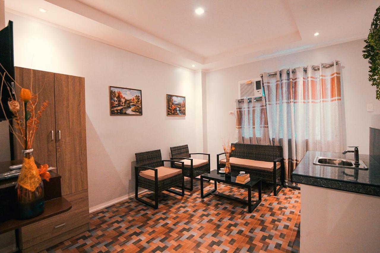 Hotel Kingswick Residences & 3*